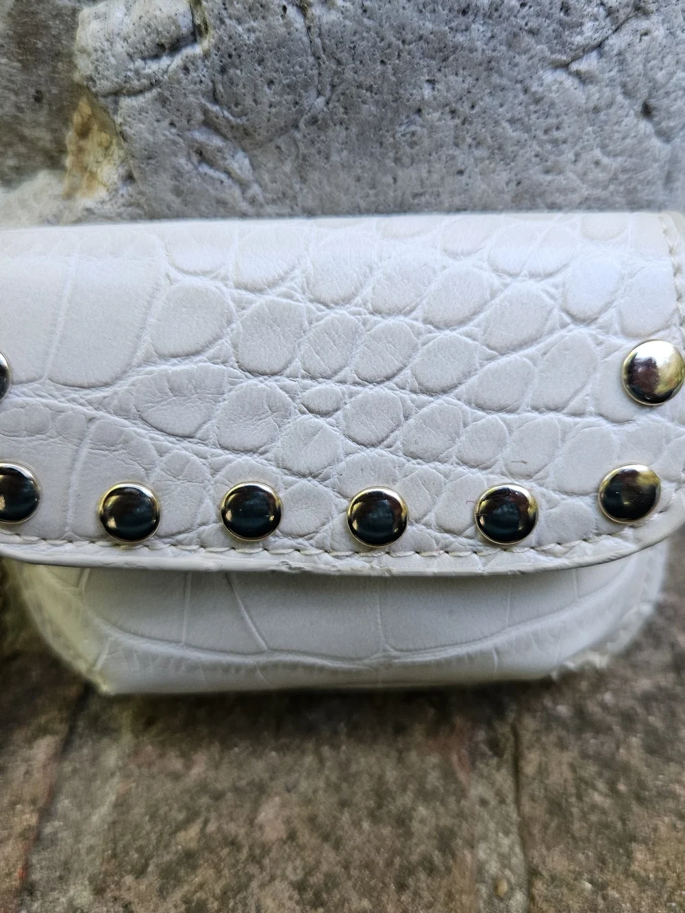 Kathy Van Zeeland Ivory Faux Leather Croc Pattern Coin Purse Keychain